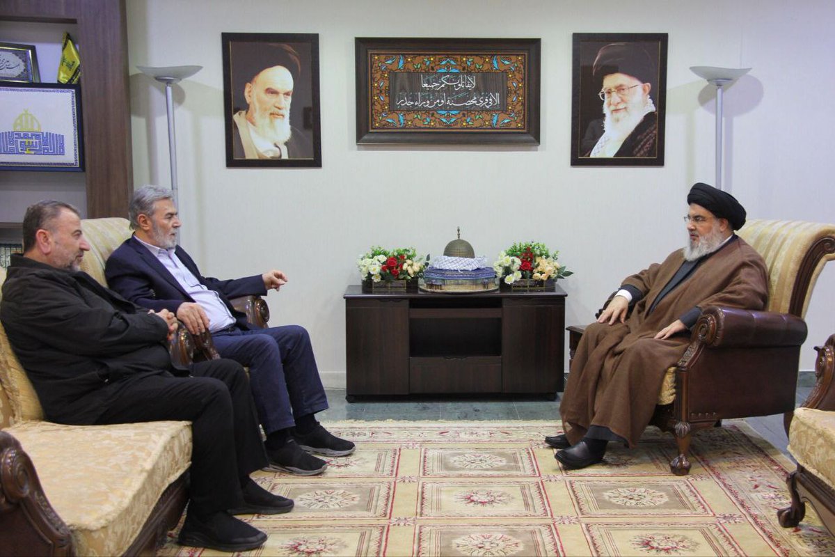 Hezbollah's Secretary General, Hassan Nasrallah, received the head of the Palestinian Islamic Jihad, Ziyad al-Nakhalah and Hamas's Saleh Arouri