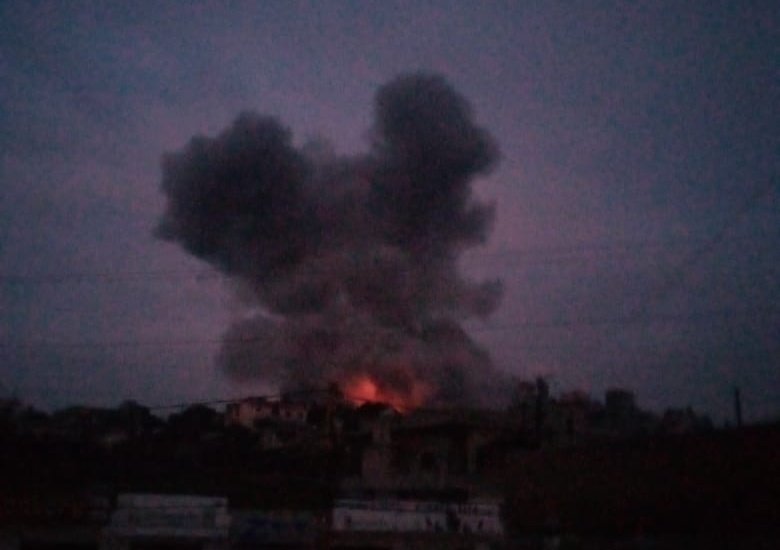 Israeli warplanes carried out an air strike on the town of Aita Al-Shaab