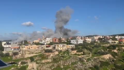 Israeli army air strikes in Naqoura