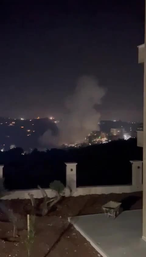 Israeli army air strike in Jouaiyya