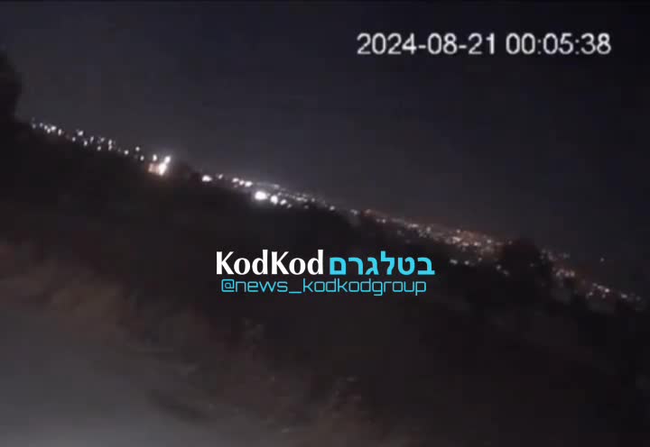 נקלט במצלמת אבטחה: התקיפה בבלעבכ בעומק לבנון מוקדם יותר הלילה.