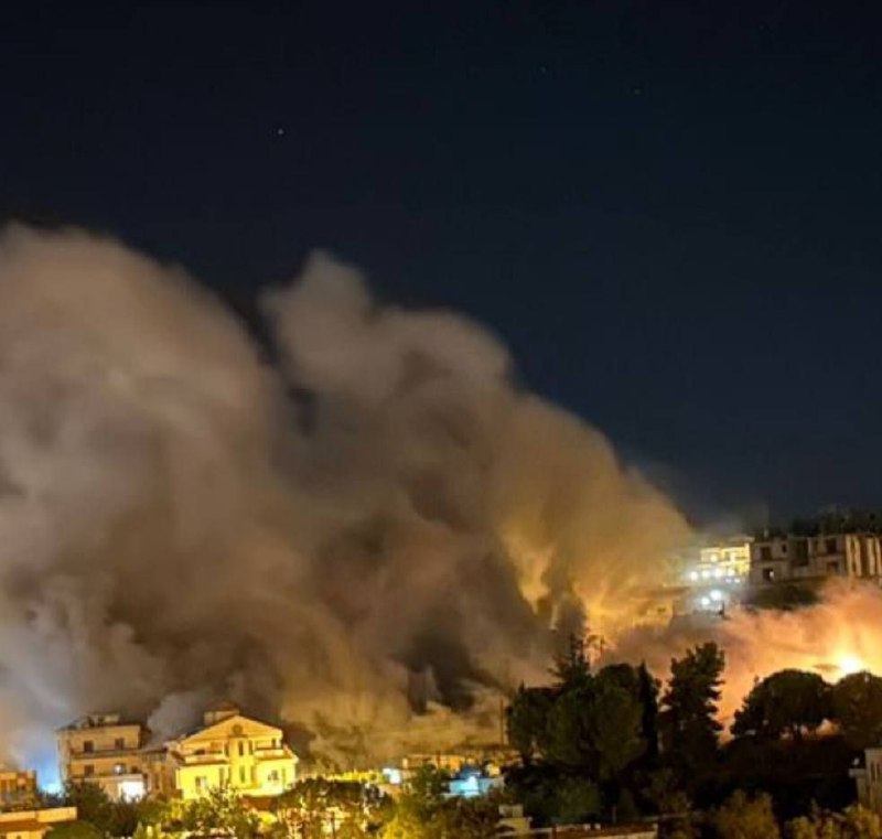 Samoloty rozpoczęły nalot na Bint Jbeil w południowym Libanie