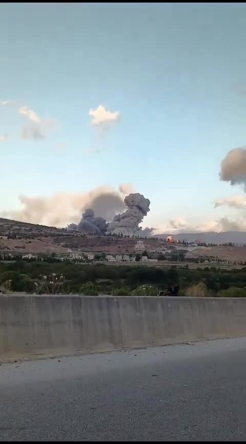 Libanesische Medien berichten von einer Reihe israelischer Luftangriffe im Gebiet Mahmoudiyeh, etwa 10 km nördlich von Metula.