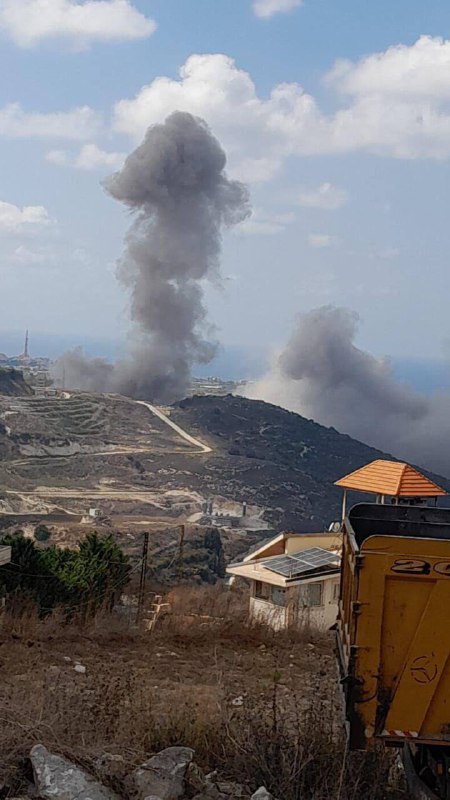 Luchtaanvallen van het Israëlische leger tussen Tefahta en Ghassaniyeh