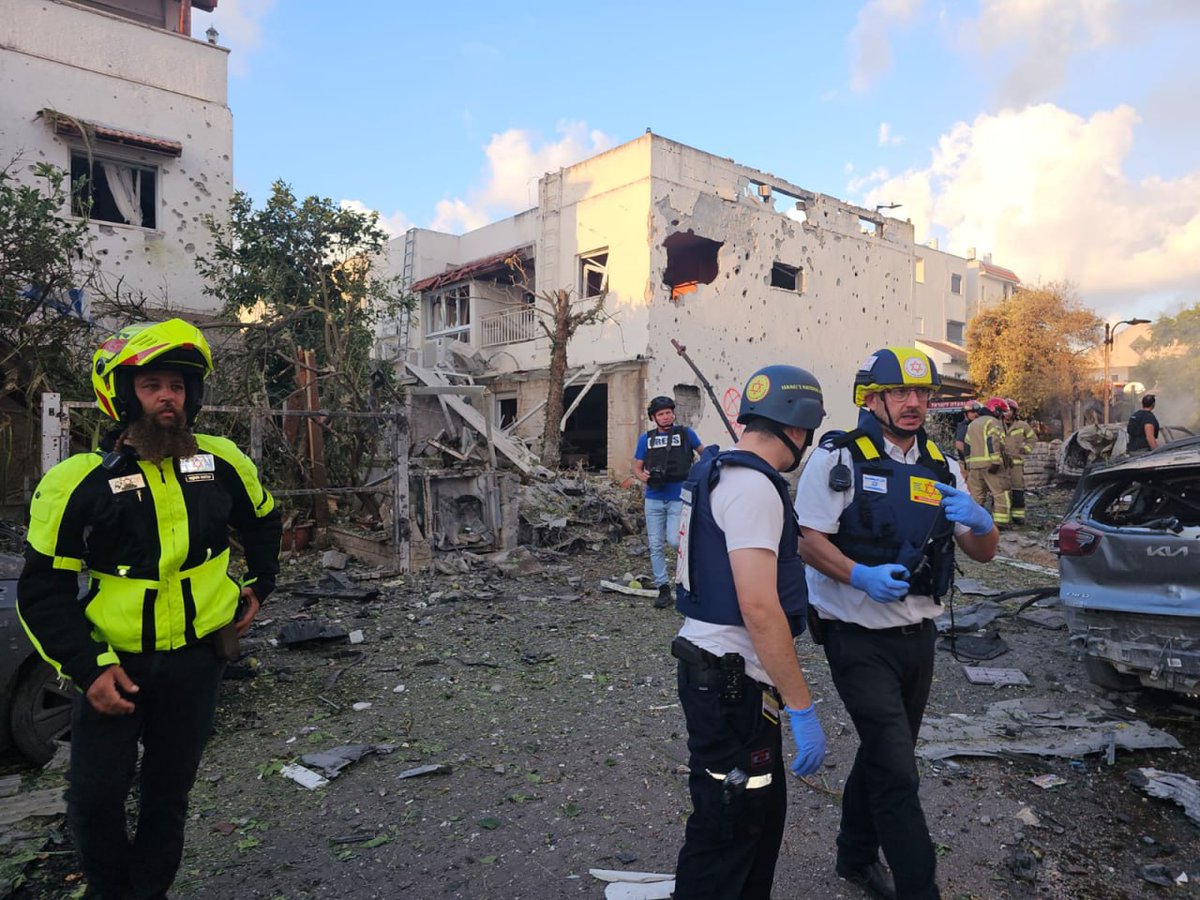 En el último bombardeo contra Kiryat se detectaron unos 30 lanzamientos. Desde la mañana se han lanzado más de cien cohetes a la zona.