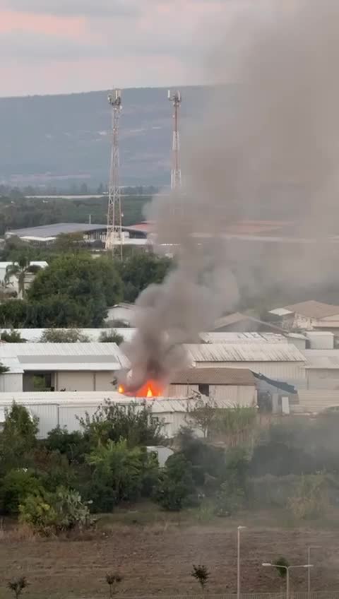 Erster Bericht über einen Volltreffer in der Stadt Nahariya.