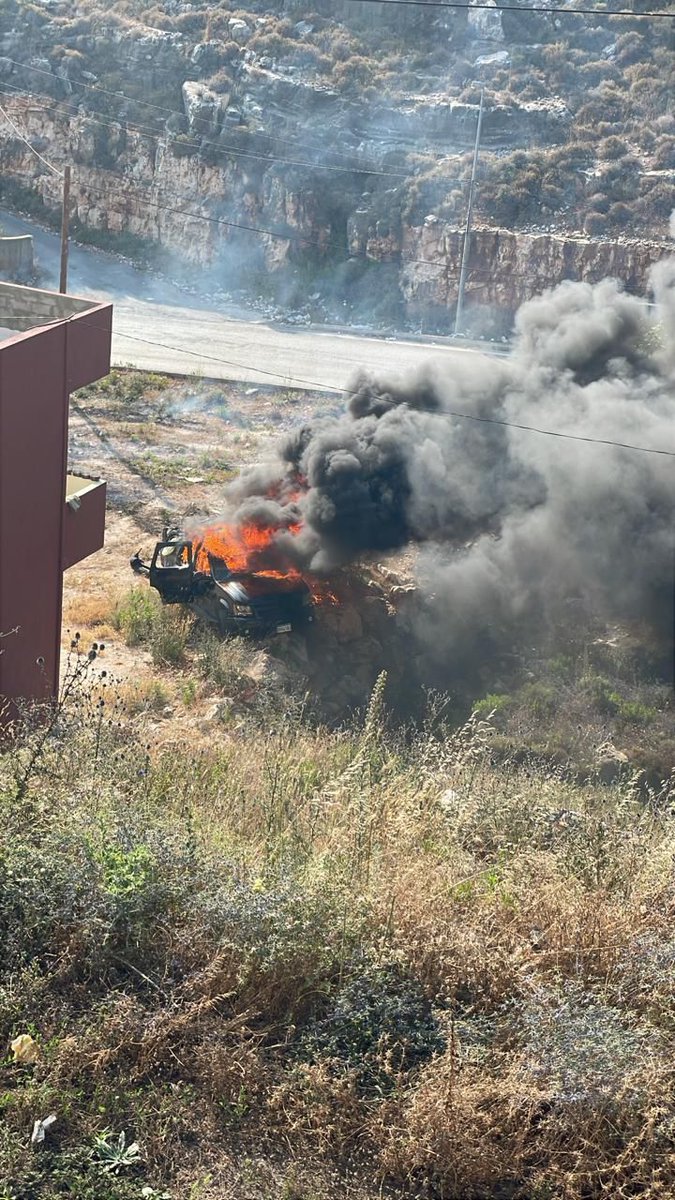Le raid israélien a visé une voiture dans la ville d'Al-Numayriyah.