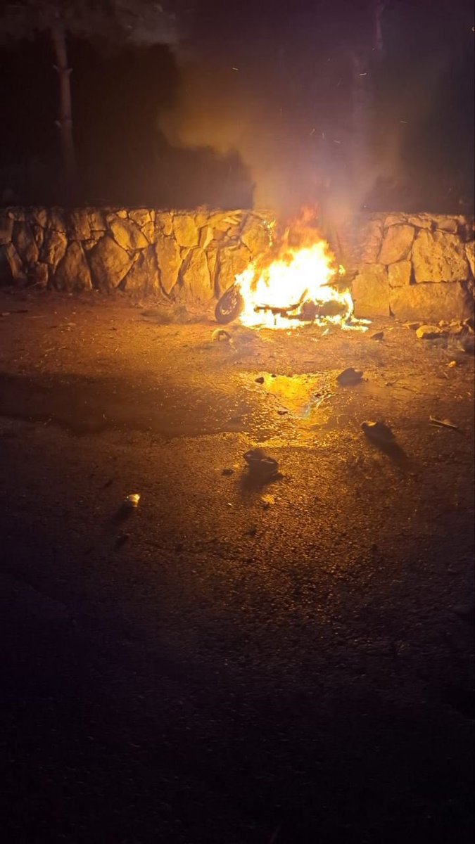 Un raid de drone a ciblé le quartier d'Al-Deir, dans la ville de Nabatieh Al-Fawqa. Le raid visait une moto.