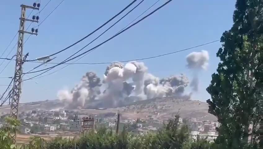 La Fuerza Aérea israelí llevó a cabo una serie de ataques aéreos sobre Nabatieh al-Fawqa, en el sur del Líbano.