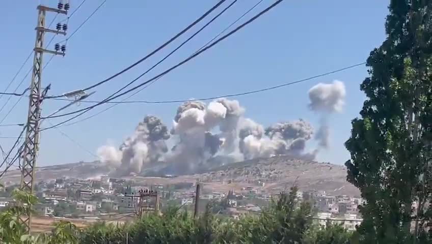 Una serie de ataques violentos llevados a cabo por aviones de guerra israelíes tuvieron como objetivo las alturas de Kafr Tibnit y Dabsha.