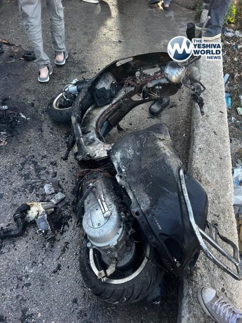 يقول الجيش الإسرائيلي إن غارة جوية إسرائيلية في جنوب لبنان في وقت سابق من اليوم قتلت عيسى أحمد كربلاء، قائد فصيلة في قوة الرضوان النخبة التابعة لحزب الله، والذي يُزعم أنه متورط في نقل الأسلحة والتخطيط لهجمات ضد إسرائيل.