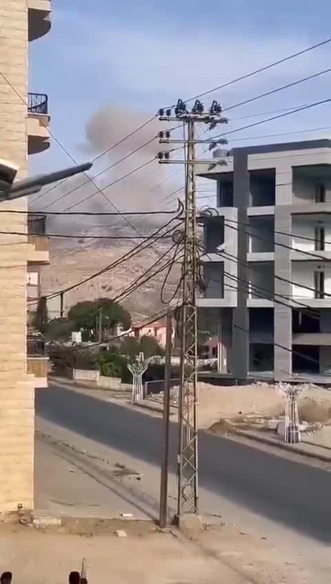 Moment of launching a series of airstrikes on the Jarmaq and Mahmoudiya areas in southern Lebanon