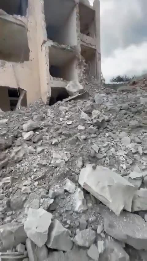 Scenes of widespread destruction in the town of Kafrhatta in southern Lebanon as a result of yesterday's airstrikes