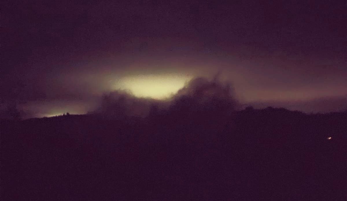 القوات الإسرائيلية تفجر منزلا في حي عبرا شمال بلدة حولا فجر اليوم