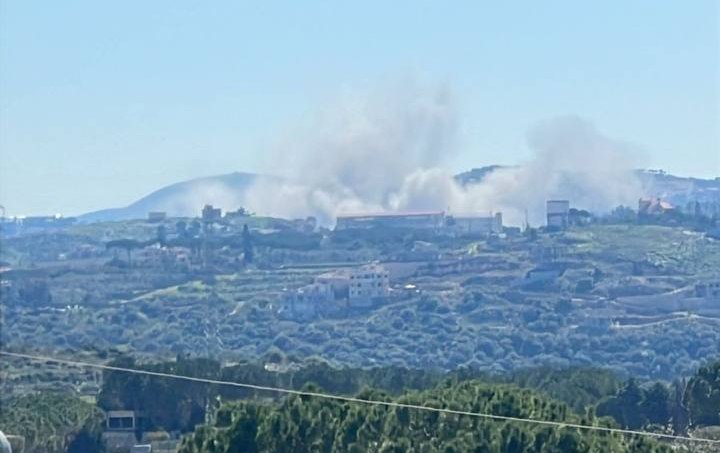 Balafirên şer rêze êrîş li ser bajarokê Kifûr li başûrê Lubnanê pêk anîn