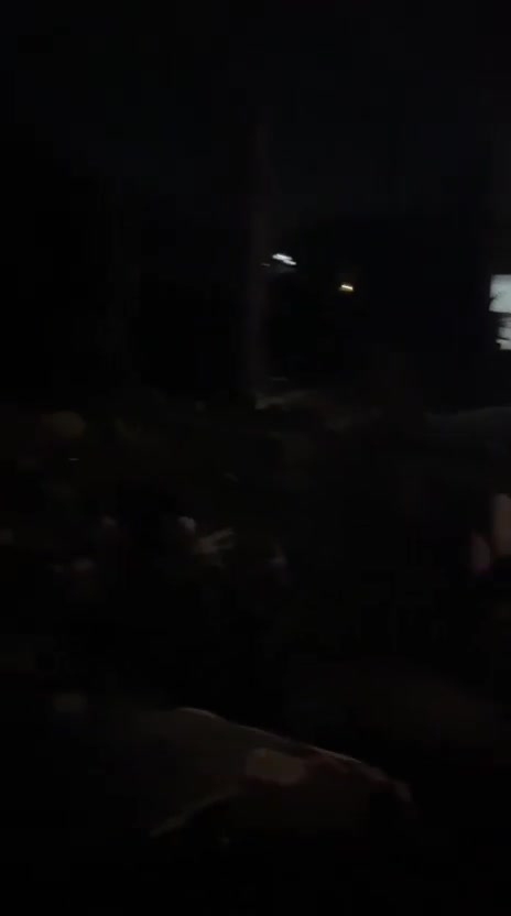 Êrîşa asmanî ya Îsraîlê li ser bajarê Toul ê li başûrê Lubnanê agir bi daristanan û wêranîyek mezin çêkir.