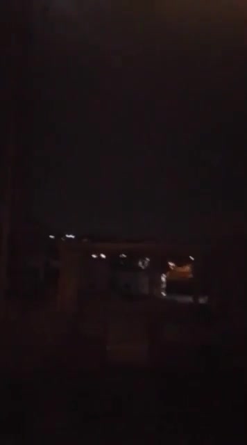 Líbano: Se escuchan fuertes enfrentamientos en la zona de Nabi Sheet, en el valle de la Bekaa, mientras se informa de helicópteros israelíes y un desembarco en la zona. Esto coincide con fuertes ataques aéreos en el valle de la Bekaa.