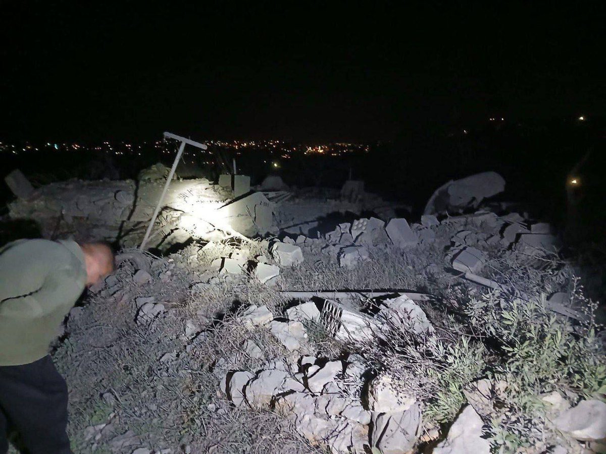 Un ataque aéreo israelí tuvo como objetivo una casa en la ciudad de Sarba, en la región de Iqlim al-Tuffah, en el sur del Líbano.