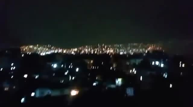 Οι βίαιες επιδρομές ξεκίνησαν σε διάφορες περιοχές στα νότια προάστια της Βηρυτού, πριν από λίγο