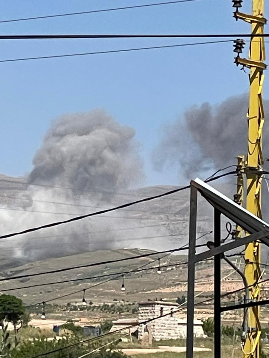 Zwei israelische Luftangriffe zielten auf das Gebiet Nabi Sreij in Brital.