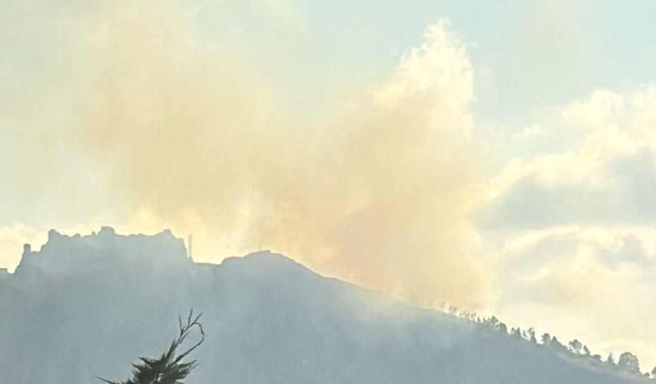 Fire breaks out at Beaufort Castle and plumes of smoke are still rising after it was targeted by an airstrike about an hour ago.