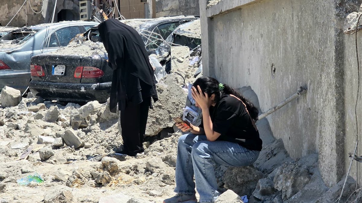 The raid on the town of Qanarit resulted in 7 deaths and 13 injuries, according to initial reports.