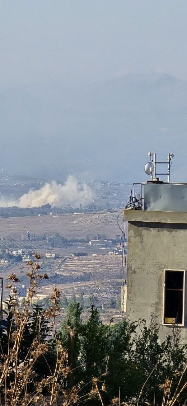 Israeli forces carried out a large bombing in the town of Deir Siryan for the second time.