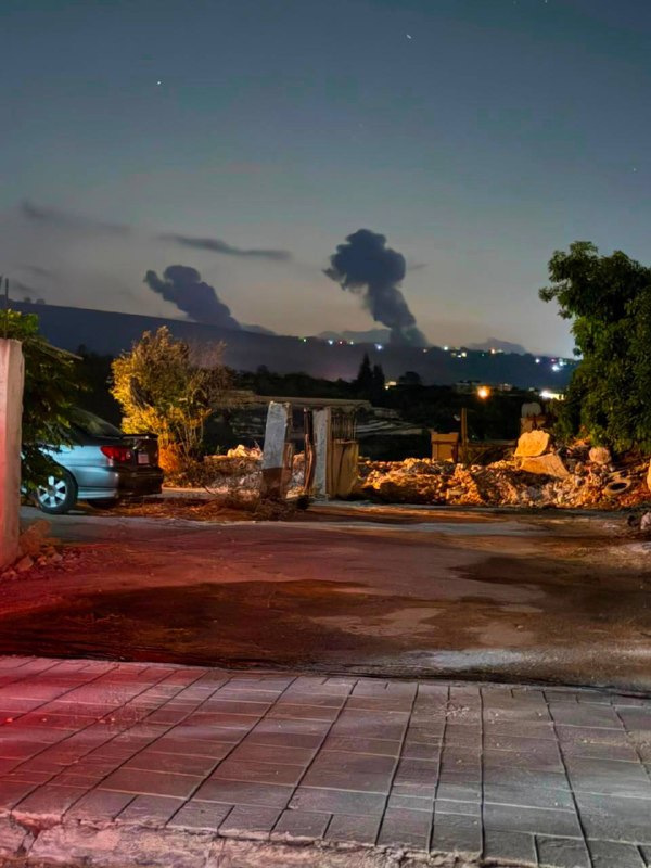 Een grote explosie in de stad Majdal Zoun in Zuid-Libanon.